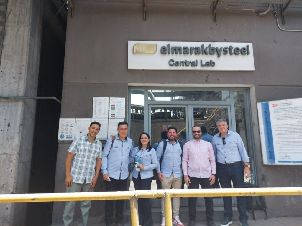 Visita empresarial ao Egito com intérprete português e apoio local para negociação e contatos comerciais
