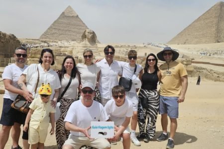 De Alamein ao Cairo: viagem confortável em carro privativo para conhecer Pirâmides, Esfinge e tesouros faraônicos