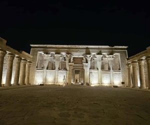 Tour guiado em português no Templo de Edfu Private Access to the temple