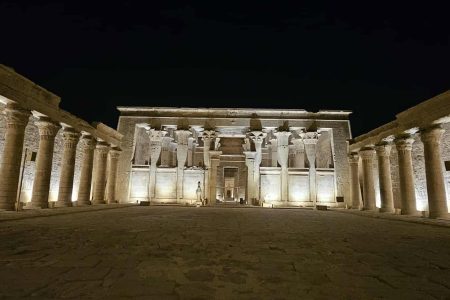 Tour guiado em português no Templo de Edfu Private Access to the temple